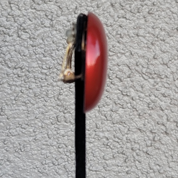 Vtg Round Domed Clip On Earrings - Picture 4 of 4